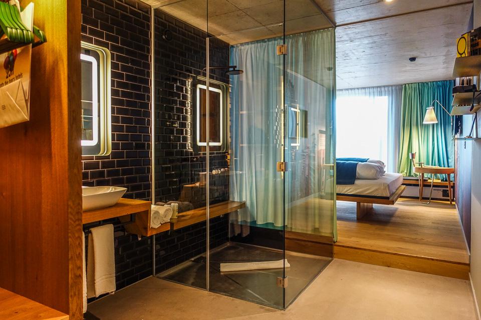 Chambre à l'hôtel 25h à Zurich, Langstrasse.