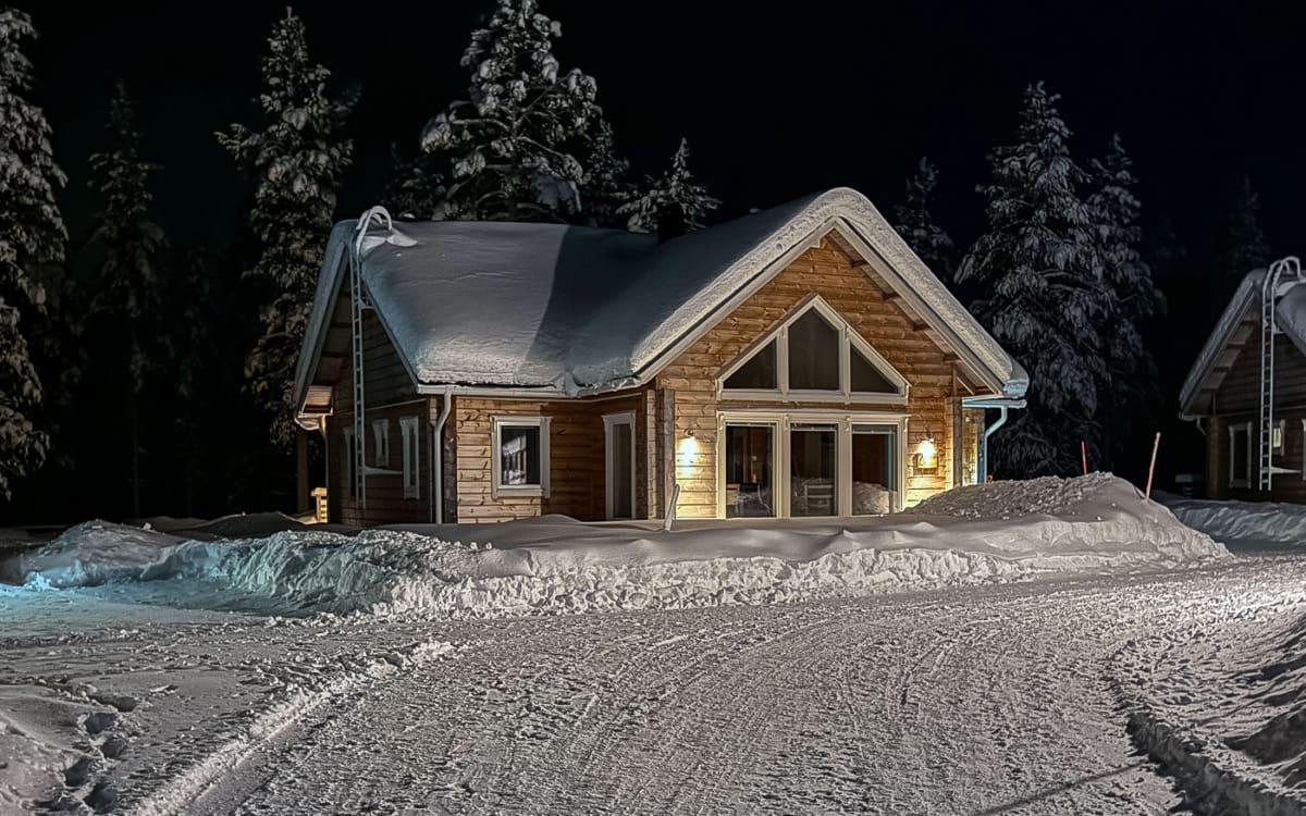 Our cabin for 6 people in the Dog Camp