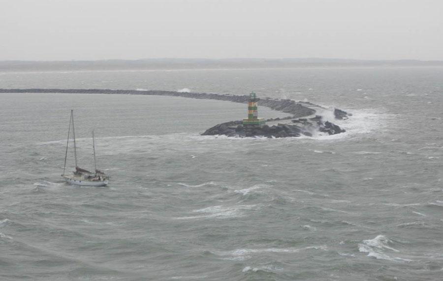 Rough seas on the way to Newcastle are not uncommon (Photo: Part-Time Traveler)