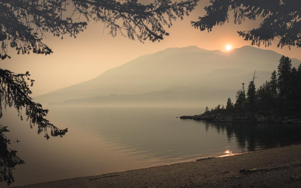 kootenay-cabin-restaurant-sunset