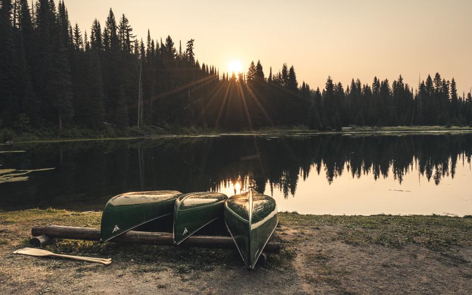 island-lake-fernie-canoes