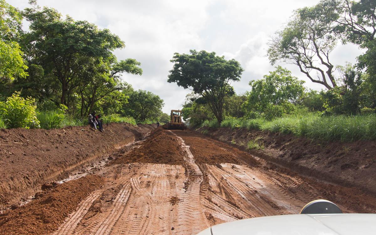 drive-murchison-falls-np-to-fort-portal-road