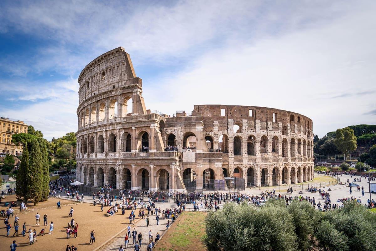 Must-see attraction in Rome: visiting the Colosseum