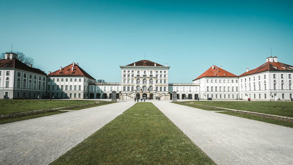 Sightseeing Cities Germany: Munich with Nymphenburg Palace