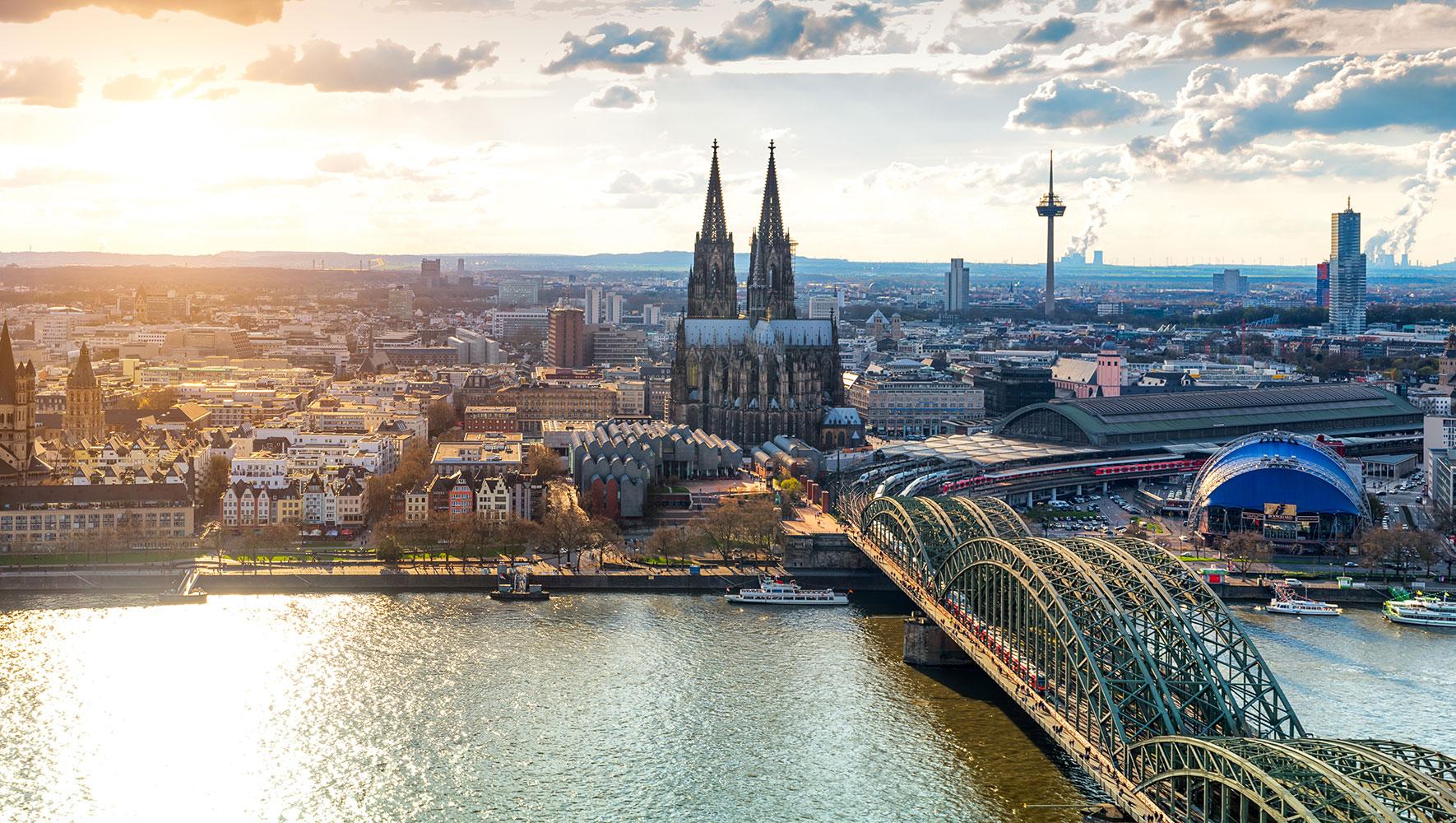 Cologne tips Rhine and Cathedral