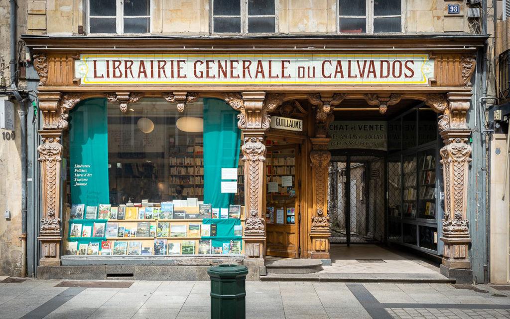 Bookstore Caen Shopping