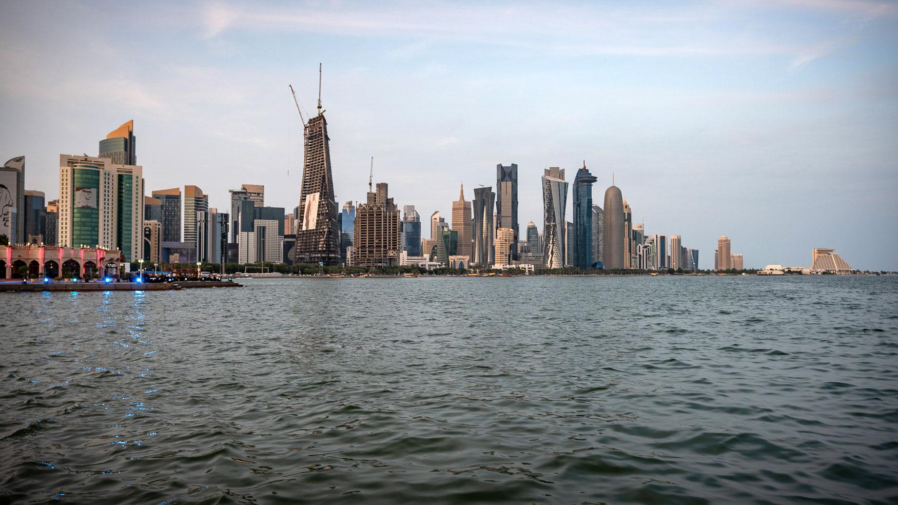 Uitzicht Dhau op Al Mourjan en skyline Doha