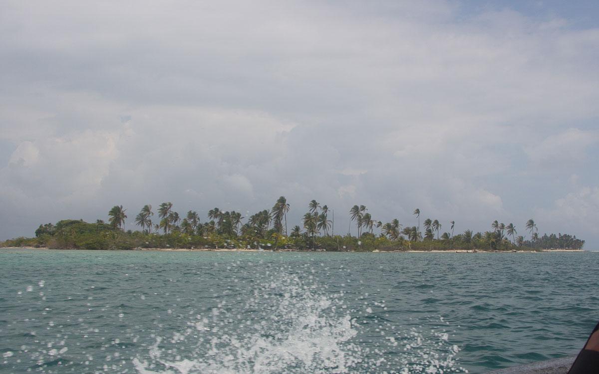 san-blas-islands-panama-small-island