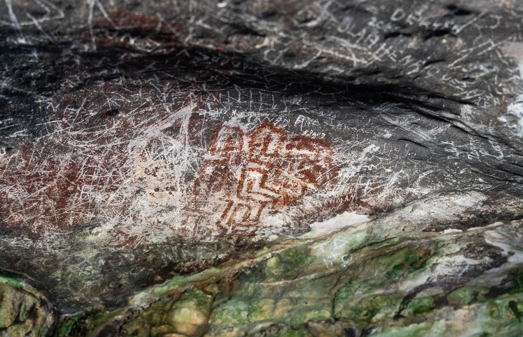 Fontein Cave Aruba Tekenen