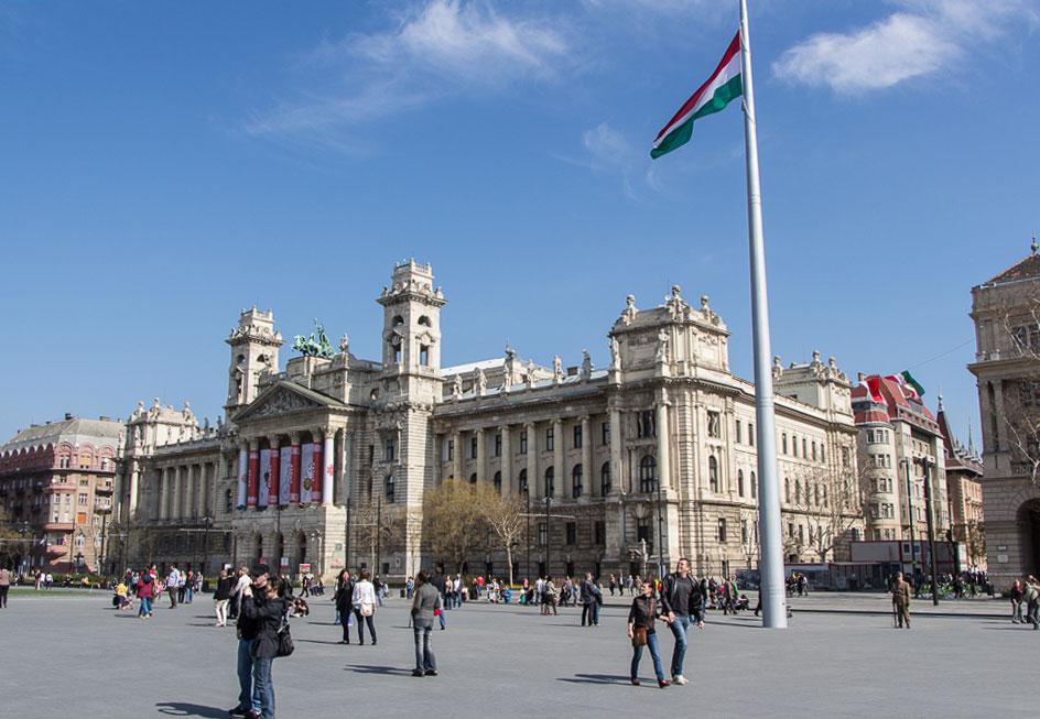 budapestonbike_ethnografisches_museum