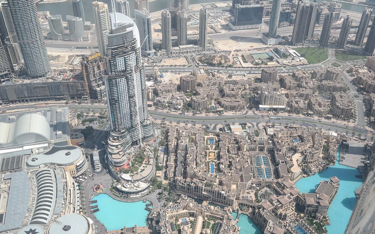 Dubai Burj Khalifa 124th Floor