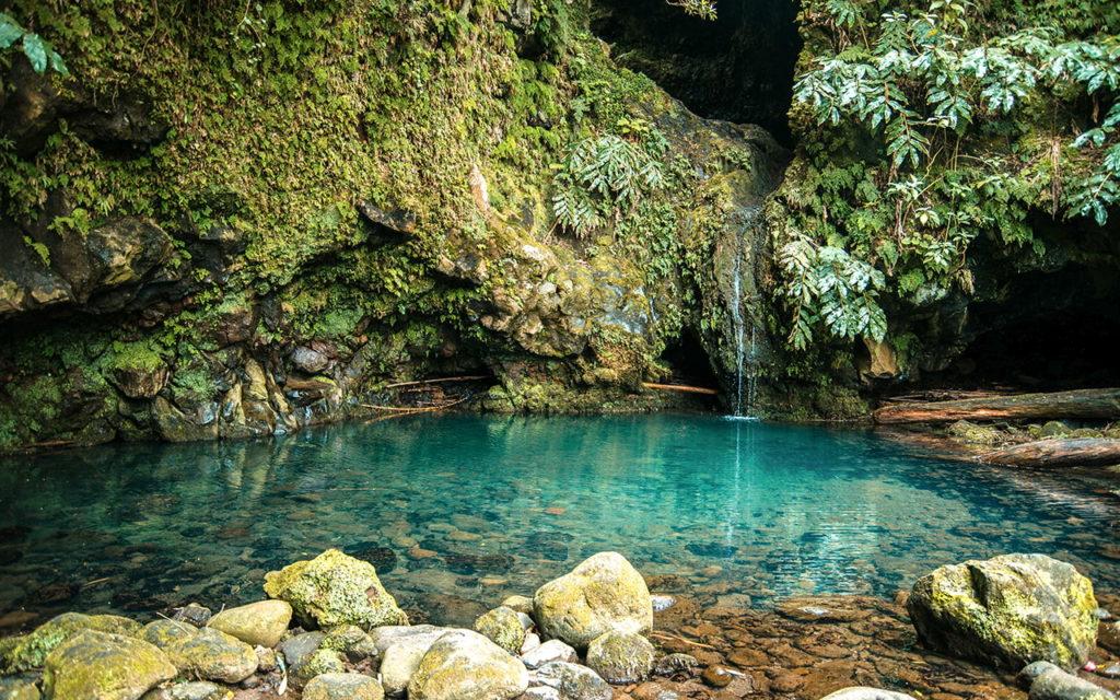 Poço Azul, an azure lake on São Miguel Azores island