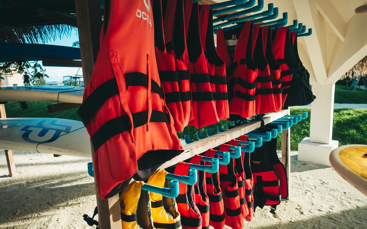 maldives-vacation-oblu-sangeli-life-jacket