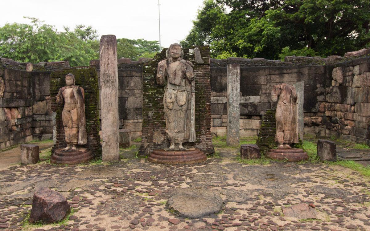 polonnaruwa-ruins