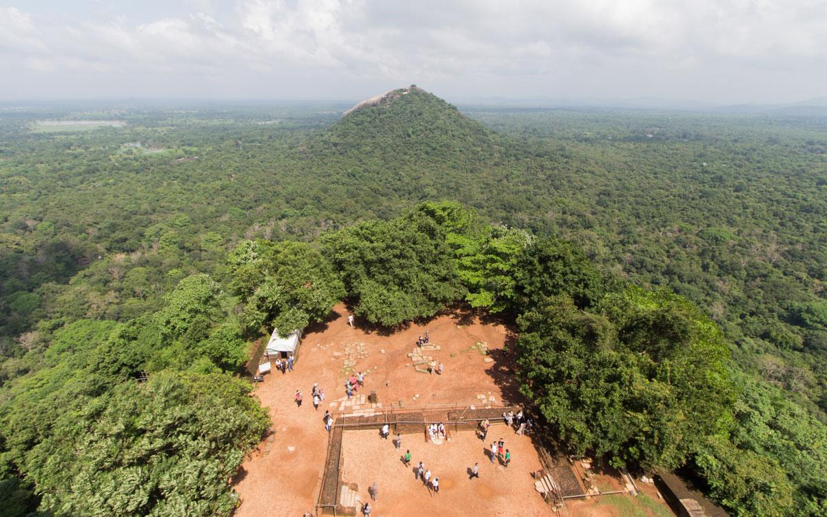 Pidurangala Rock Sigiriya