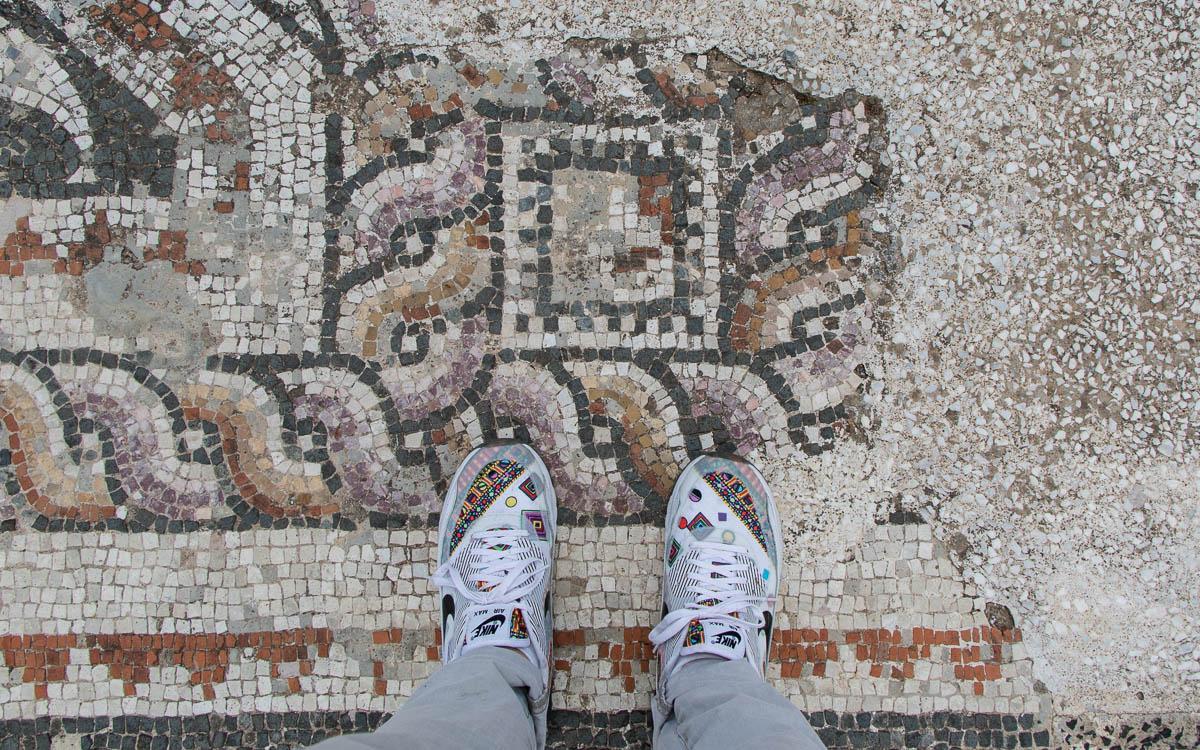 sardes-floor-fresco-mosaic