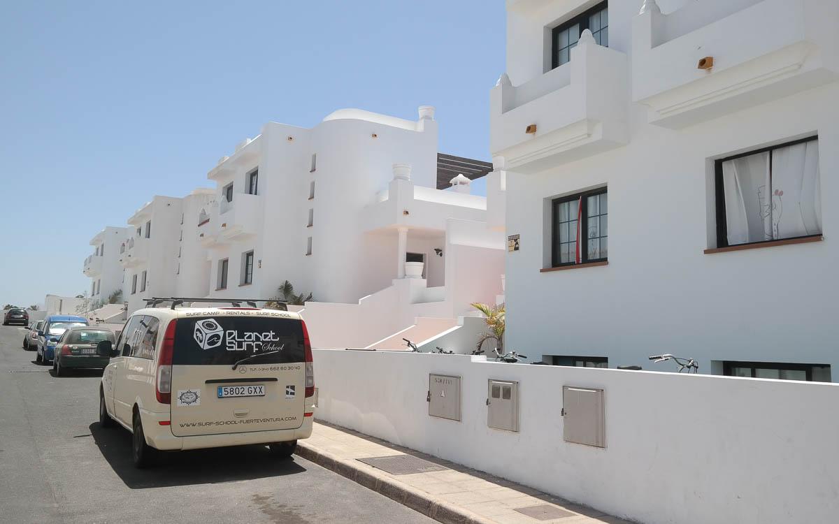 Surfing Fuerteventura Tips: The Surf House in Corralejo