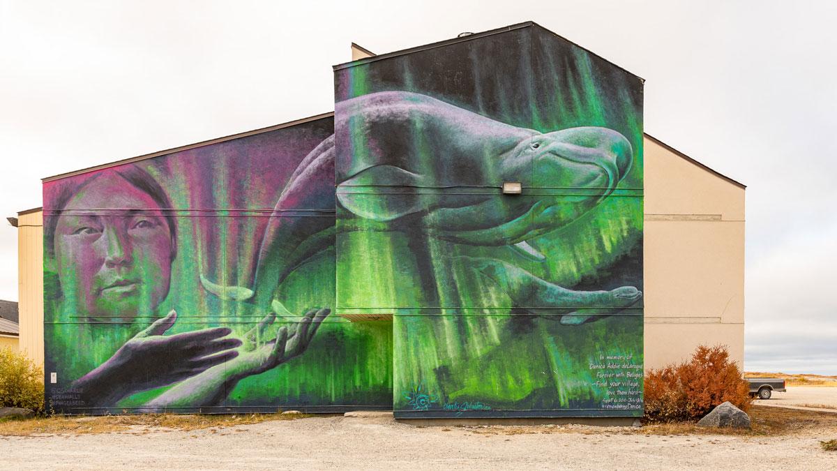 Art de rue Beluga à Churchill