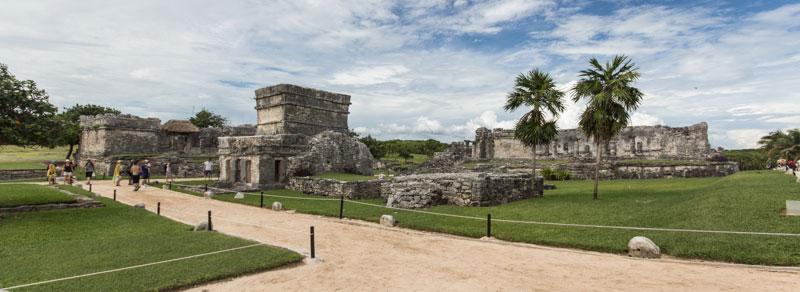 Mexico Tulum: Mayan ruins on the Caribbean beach