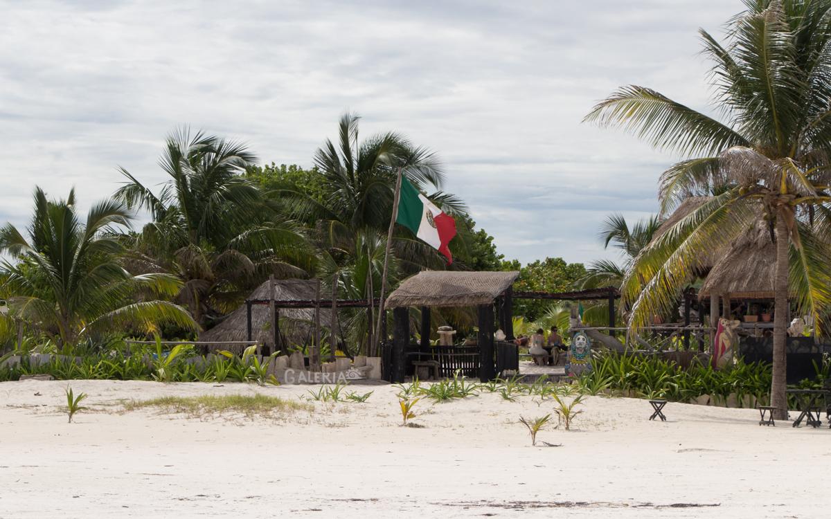 beach-tulum-mexico-bars