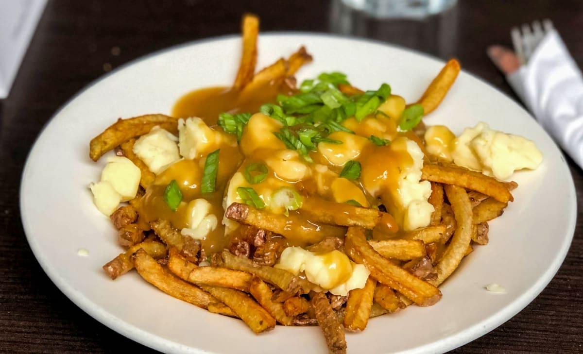 La sublime poutine de "Le Garage" Winnipeg