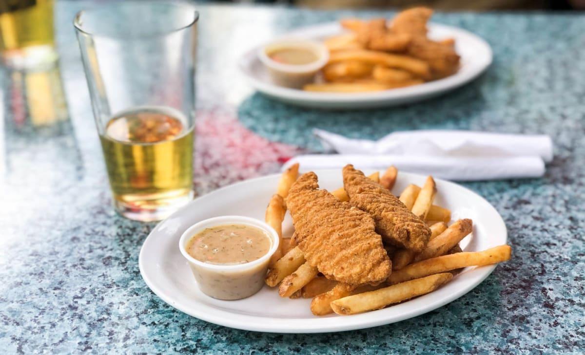 Chicken Fingers chez Johnny G's Winnipeg