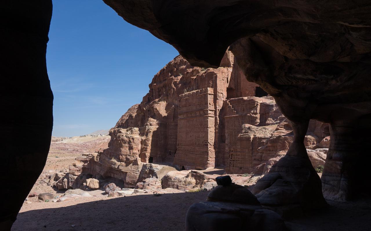 rock-city-petra-jordan-royal-tombs