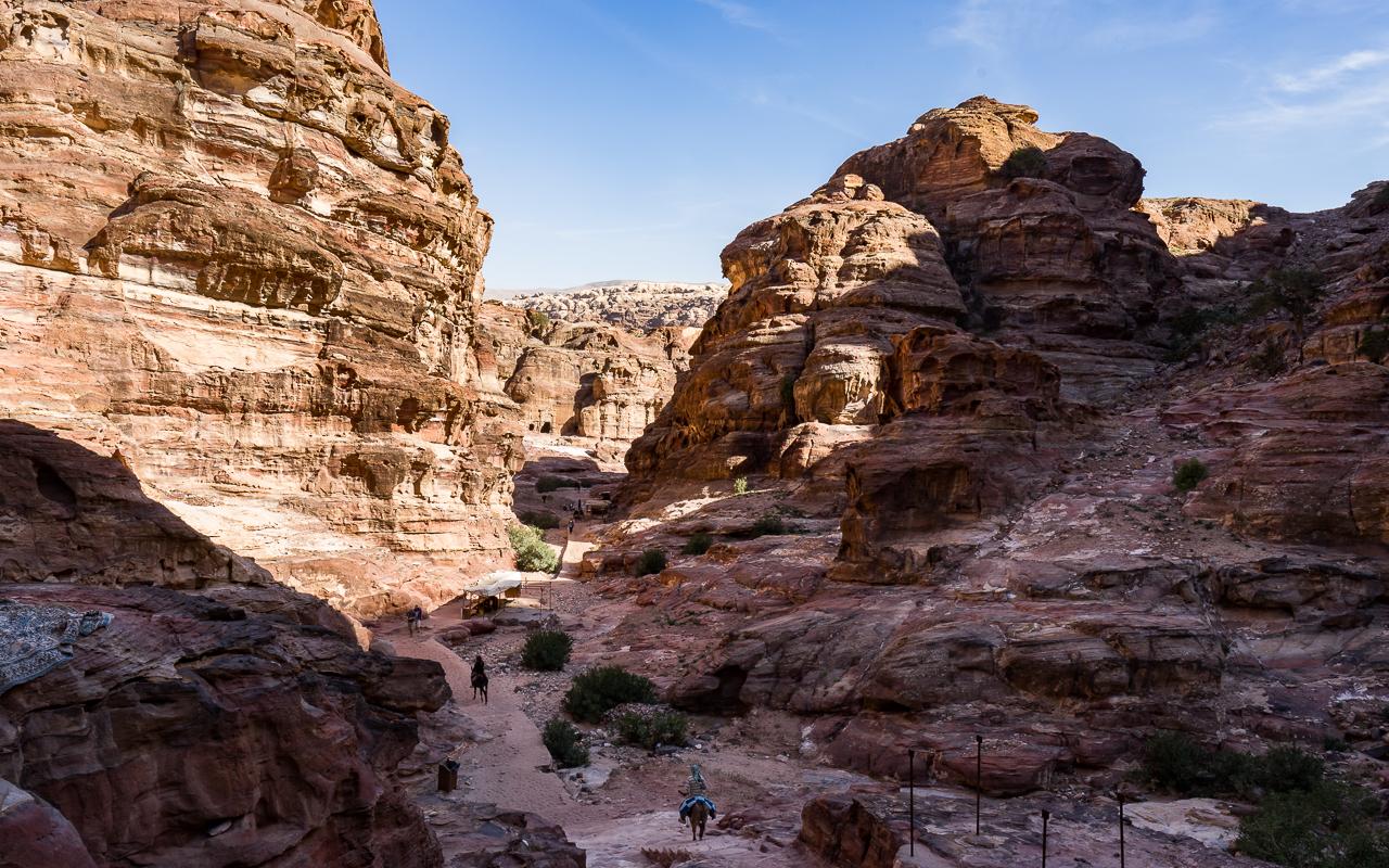 Vue pendant la montée vers Ad-Deir