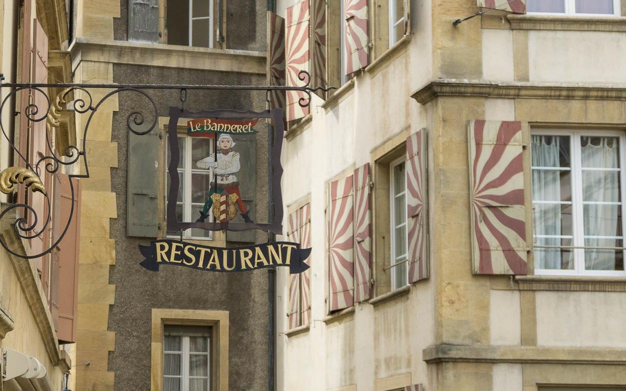 neuchatel-attractions-restaurant-1-of-1