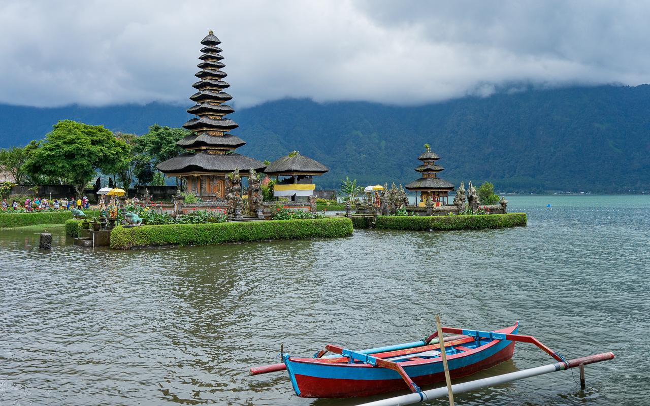 best-excursions-ubud-temple-pura-ulun-danu-bratan-2