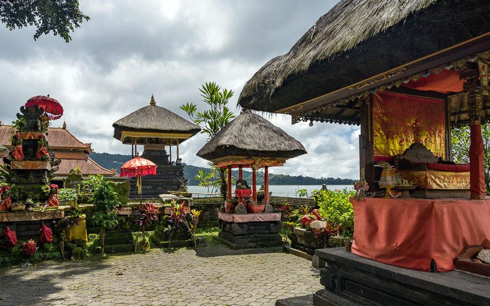 Temple Pura Ulun Danu Bratan near Ubud (Bali)