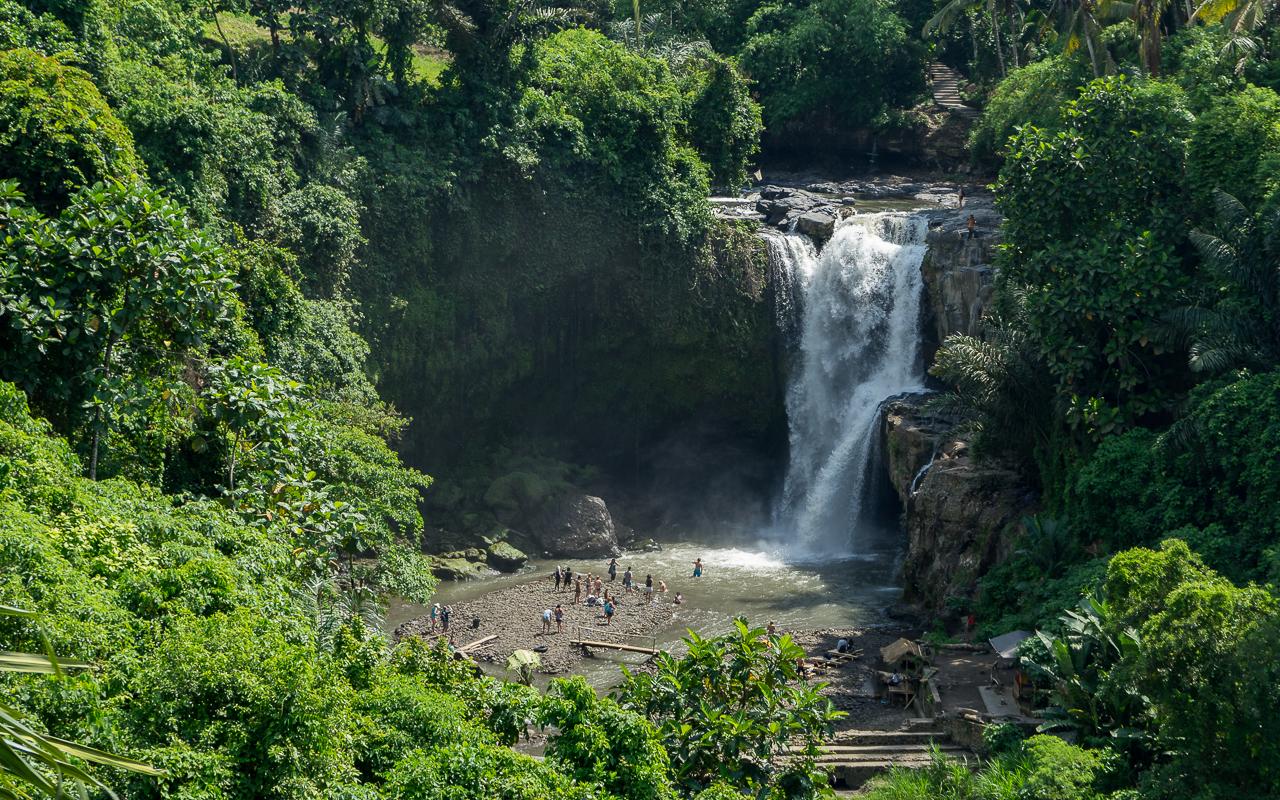 tegenungan-waterfall-excursion-tip-ubud