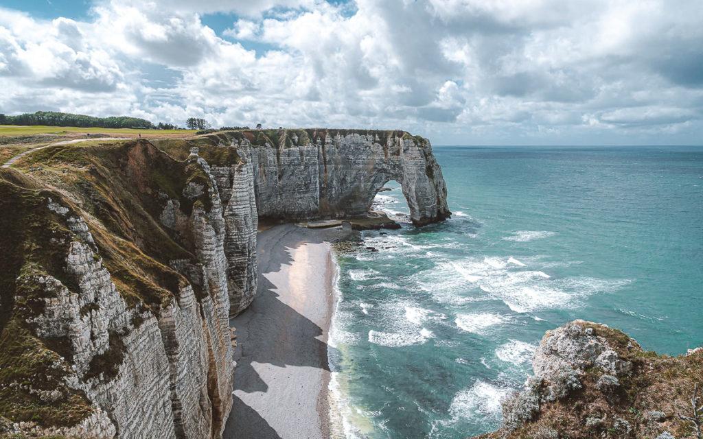 Étretat Steep Cliffs L'Aiguille Porte d'Aval