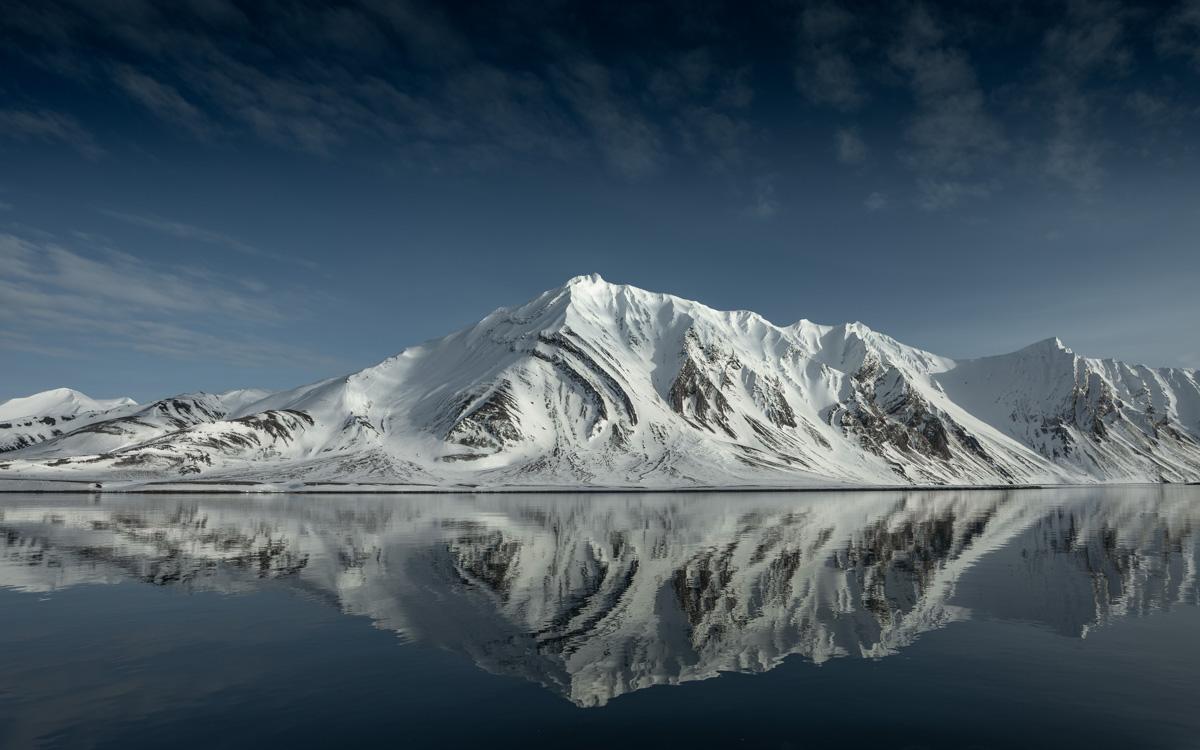 svalbard-mountains