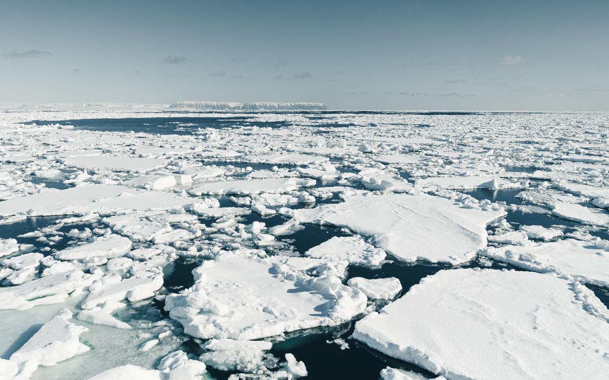 pack-ice-broken-spitsbergen
