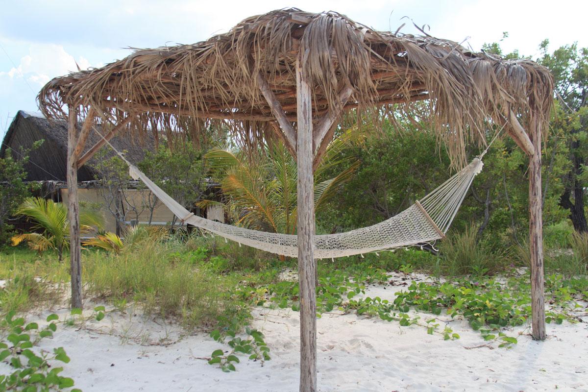 Hammock with sunshade at the beach of Cayo Levisa