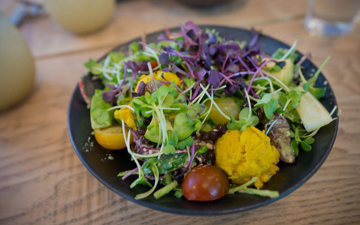 Il y a de la nourriture végétalienne à Copenhague au Super Plant Food.