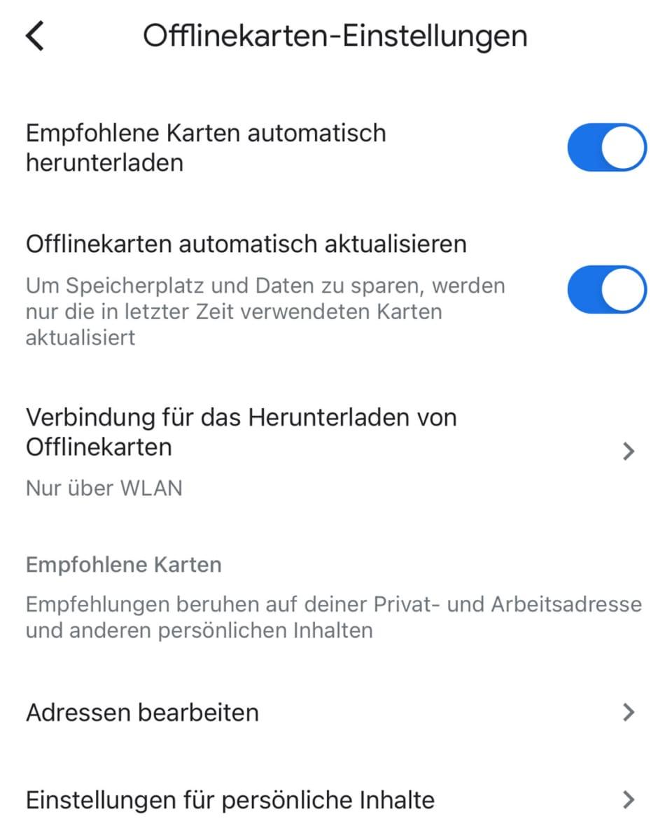 Automatically updating offline maps