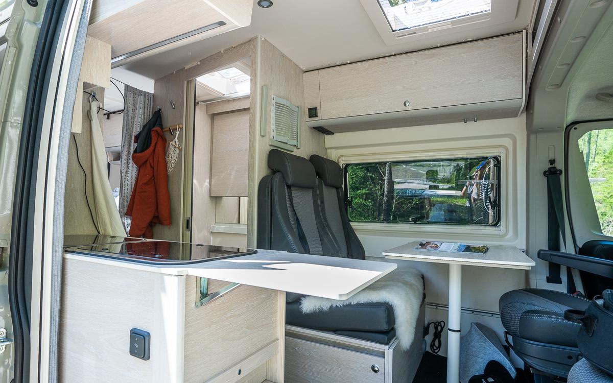 Tourne Mobil Interior