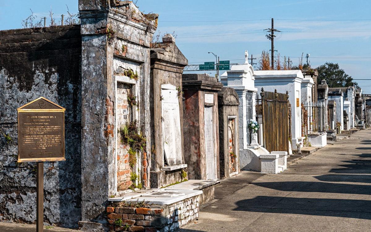 Above-ground graves in New Orleans