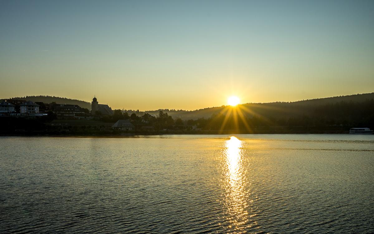 roadtrip-black-forest-schluchsee-sunrise