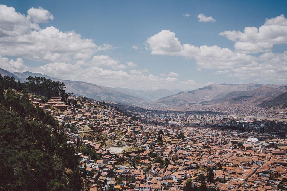 cusco-sacsayhuama-vue-ausangate