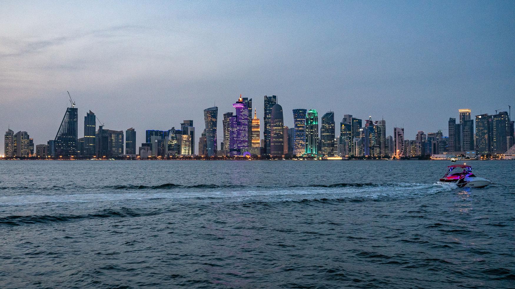 Faites une excursion en Dhau au coucher de soleil à Doha, Qatar.