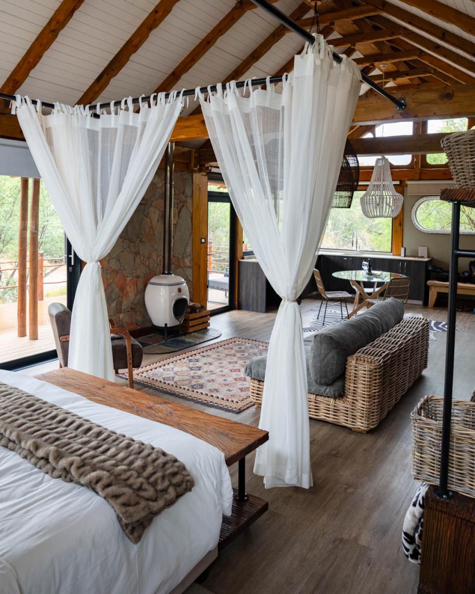 Suite intérieure dans Mont Eco Game Reserve