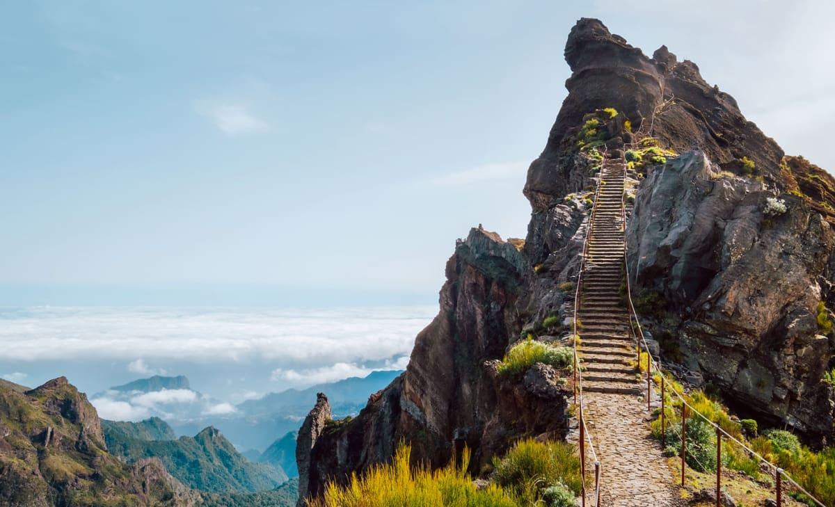 Sunrise and hike at Pico do Arieiro - Stairway to Heaven