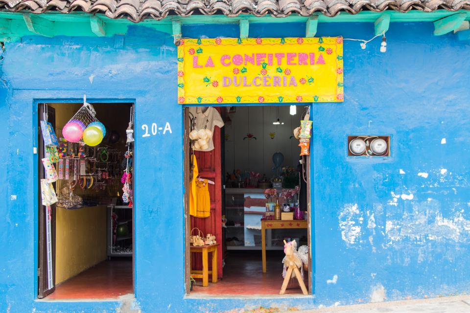 Ingang van een winkel in San Cristobal de las Casas