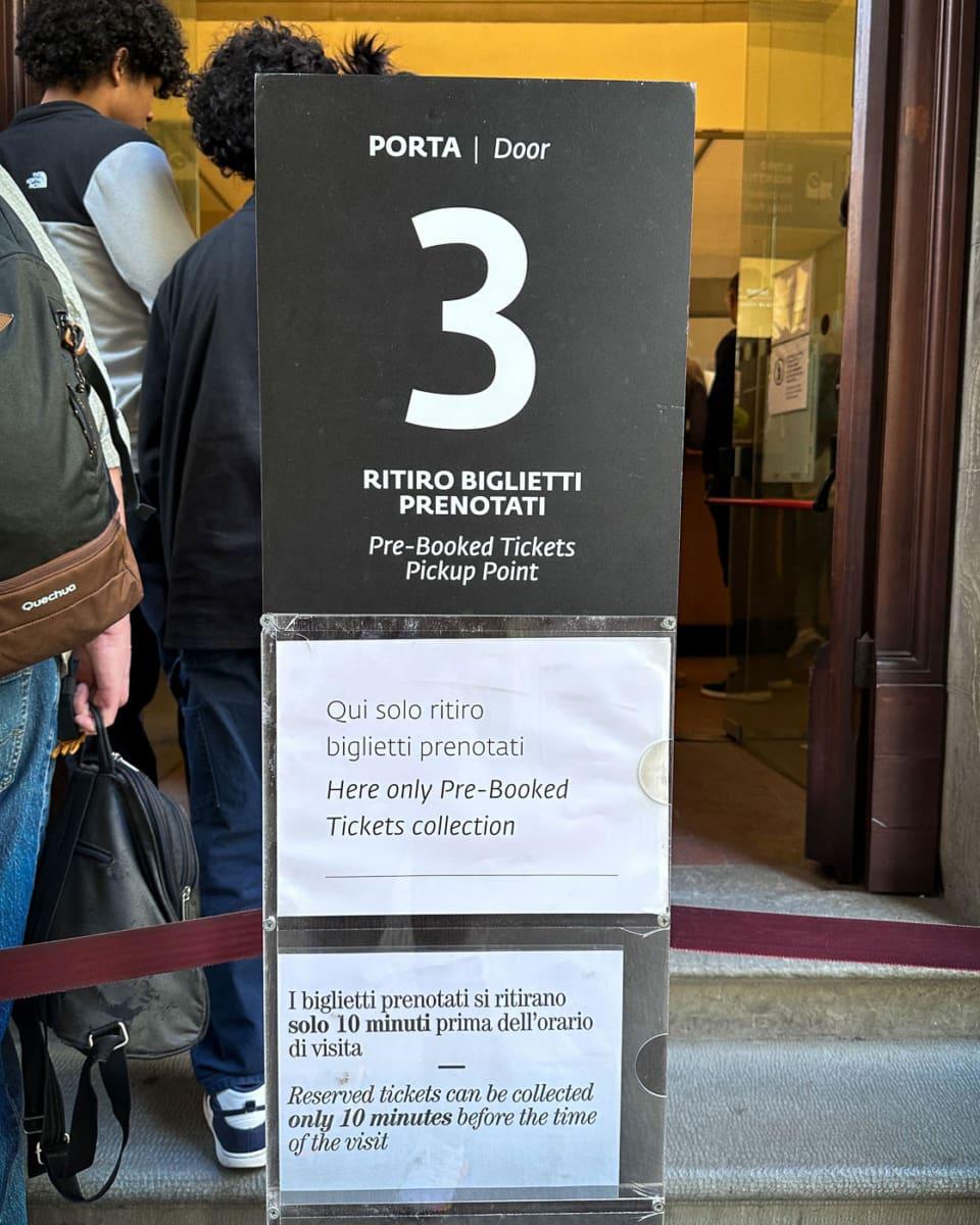Échanger des billets réservés à l'avance à la porte 3 de la galerie Uffizi