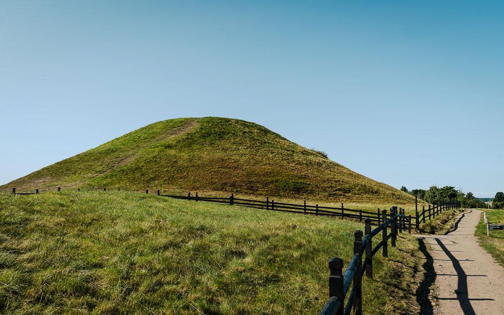 Burial Mounds, Gamla Uppsala