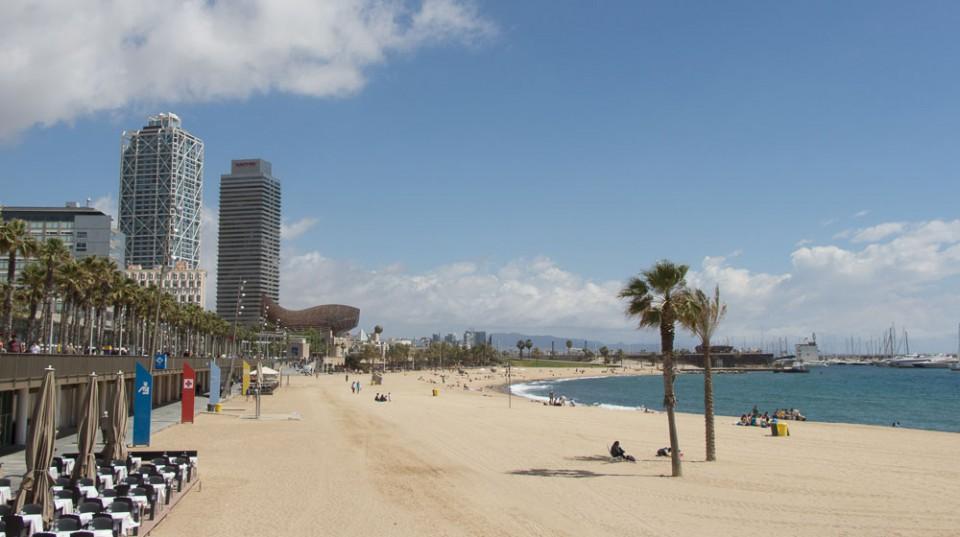 barcelona-strand-artshotel