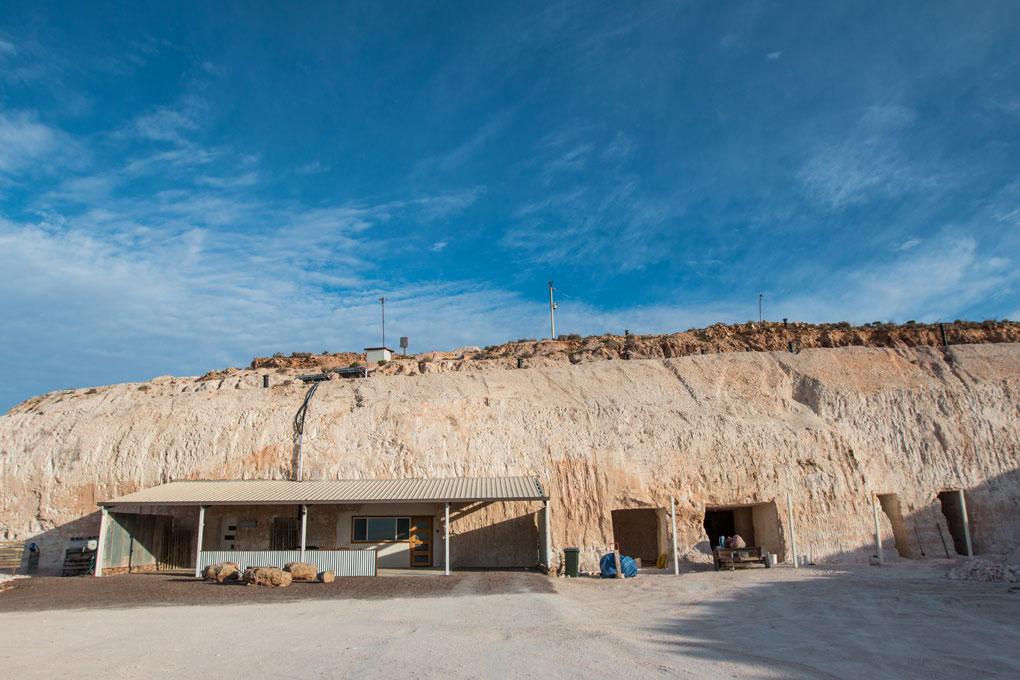 Dug Out Coober Pedy Living Cave